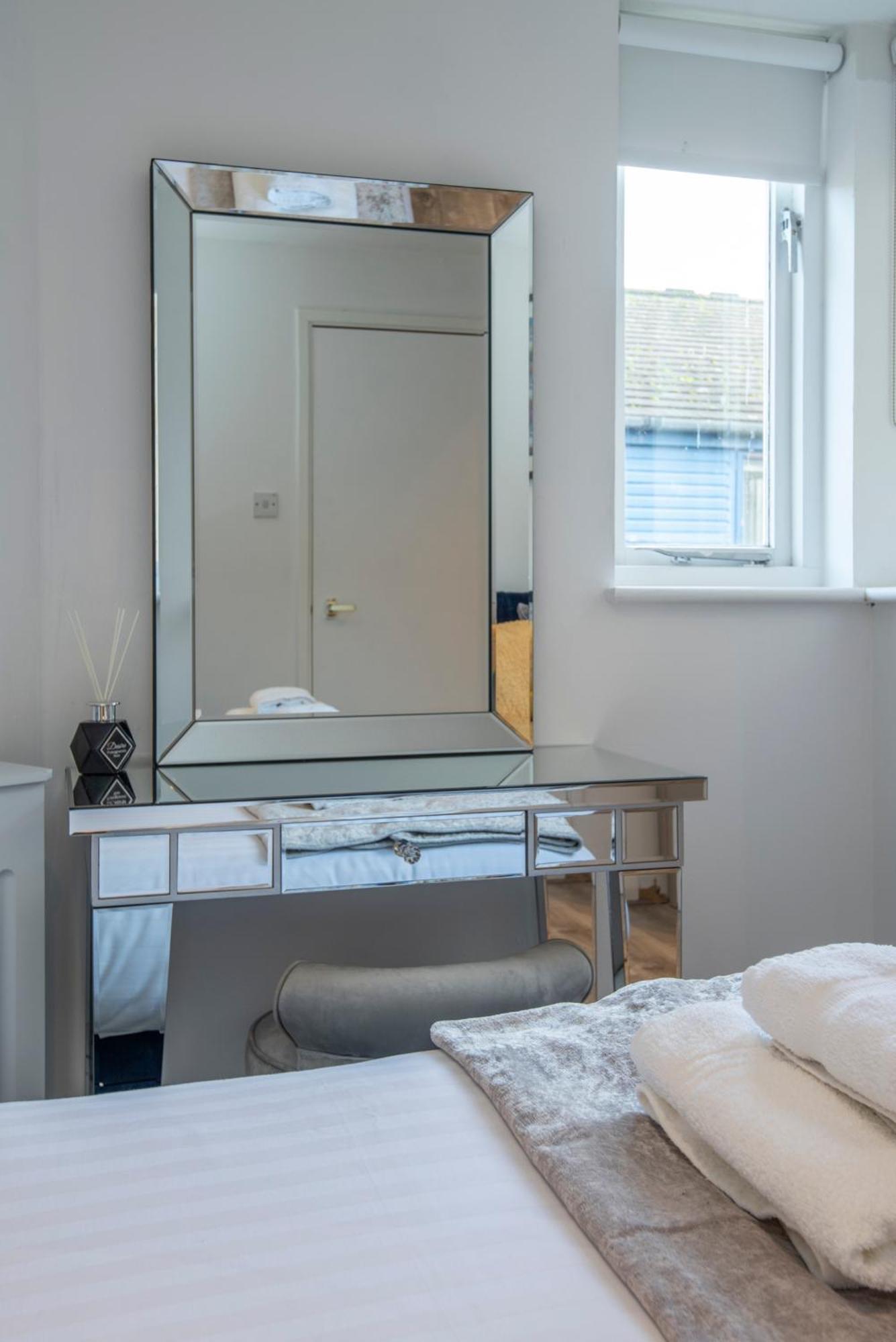 2 Bed Town House With Garden In Hackney, London Apartment Екстериор снимка