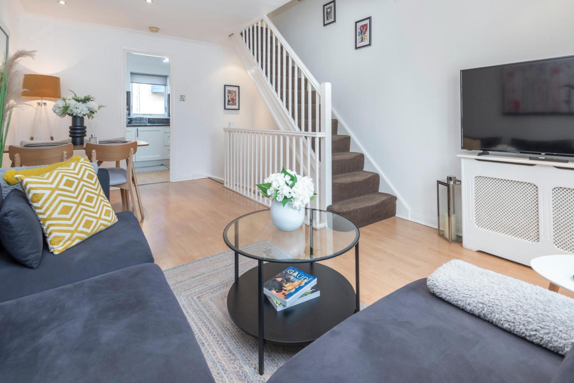 2 Bed Town House With Garden In Hackney, London Apartment Екстериор снимка