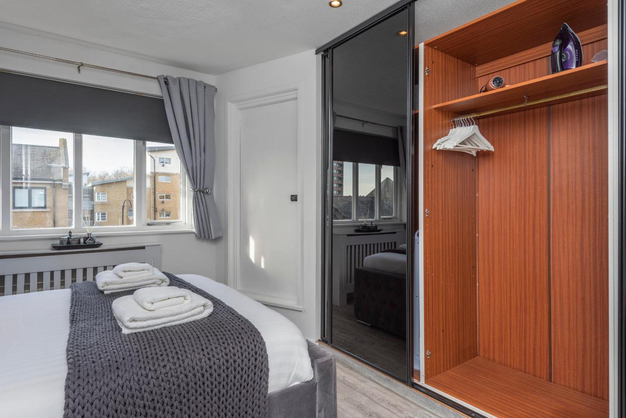 2 Bed Town House With Garden In Hackney, London Apartment Екстериор снимка