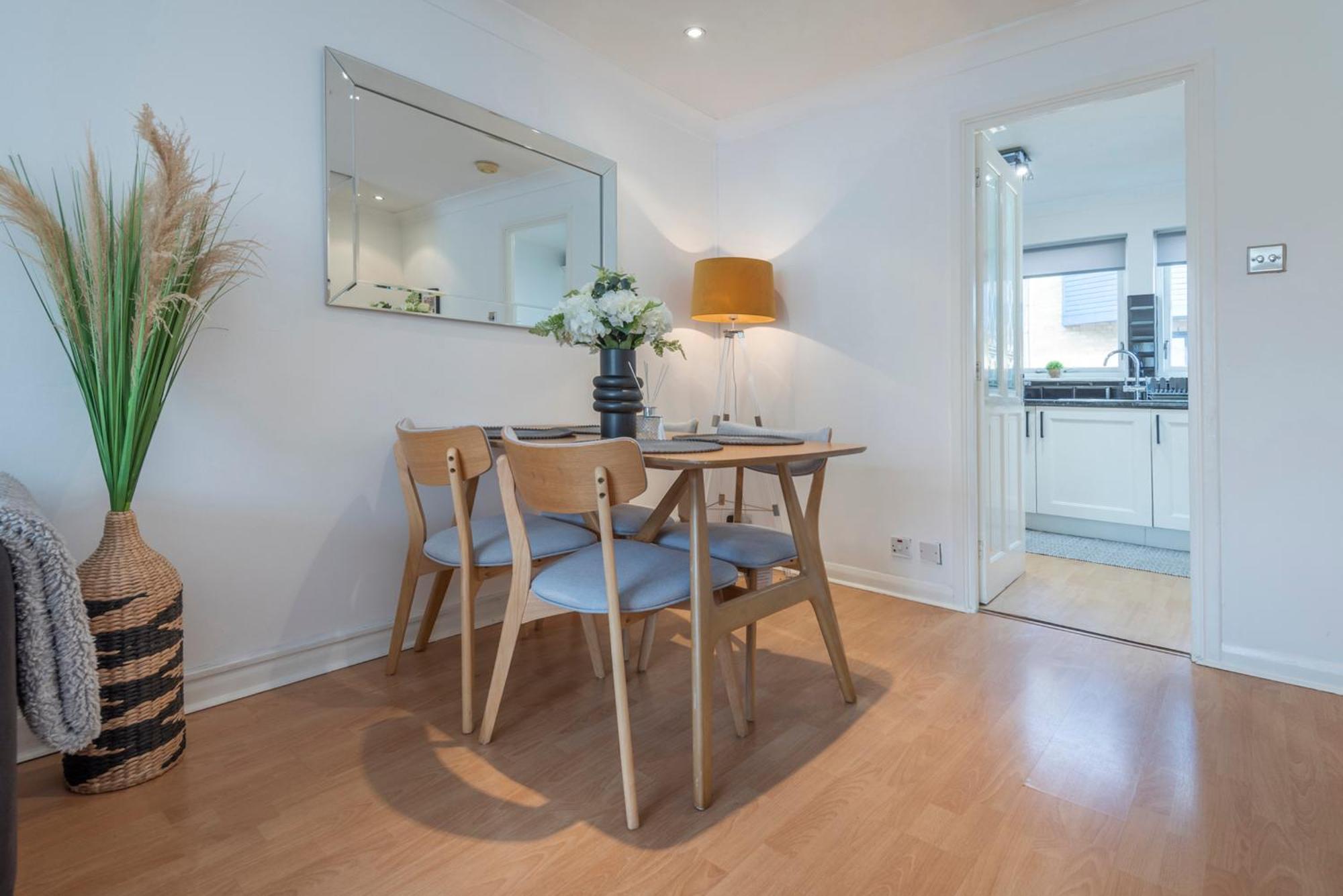 2 Bed Town House With Garden In Hackney, London Apartment Екстериор снимка